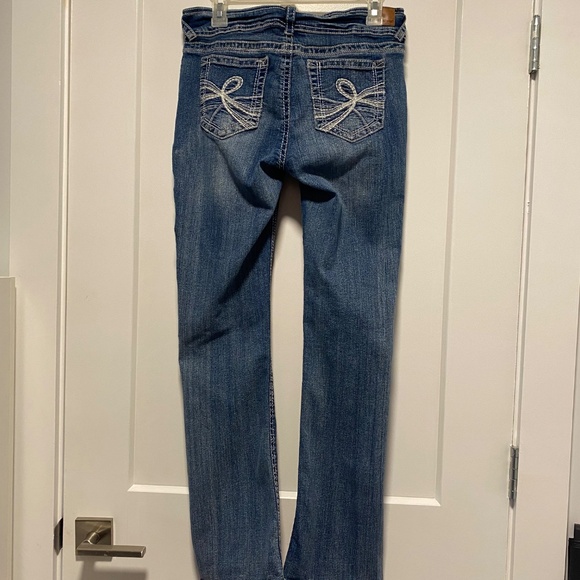 Wallflower The Luscious Curvy fit jeans - Picture 4 of 9